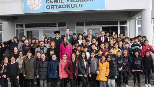 Gölbaşı Belediyesi'nden öğrencilere 'Yapay Zeka Destekli Lise Ve Üniversiteye Hazırlık Sistemi' desteği