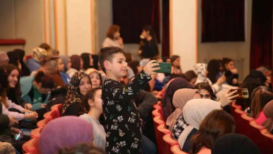 Gölbaşı Belediyesi'nden yetişkinlere yönelik tiyatro gösterimi