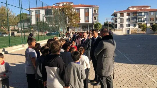 Gömeç ilçesinde çök-kapan-tutun tatbikatı