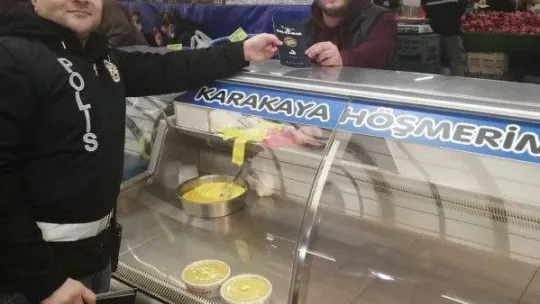 Gönen'de KADES uygulaması pazaryerinde tanıtıldı