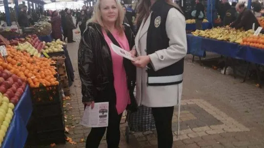 Gönen'de KADES uygulaması pazaryerinde tanıtıldı