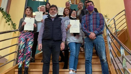 Gönenli öğrenciler İspanya'da güneş panellerini inceledi