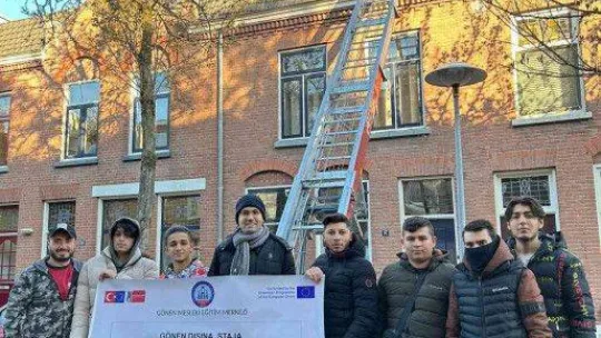 Gönenli öğrenciler İspanya'da güneş panellerini inceledi