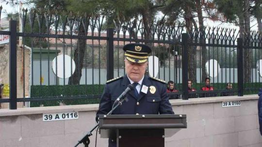 Görevdeyken kalp krizi geçirerek hayatını kaybeden polis son yolculuğuna uğurlandı