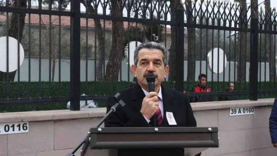 Görevdeyken kalp krizi geçirerek hayatını kaybeden polis son yolculuğuna uğurlandı