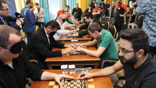 Görme engelliler için online satranç turnuvası