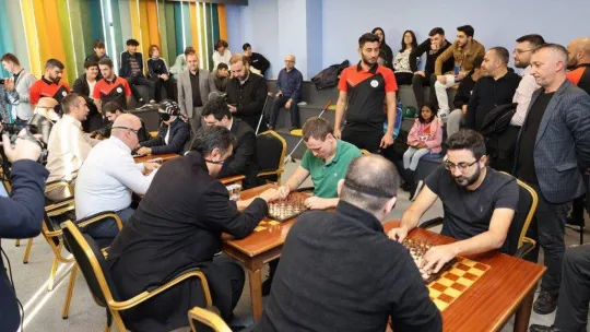 Görme engelliler için online satranç turnuvası