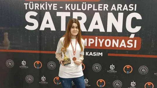 Görme Engellilerden satrançta bronz madalya