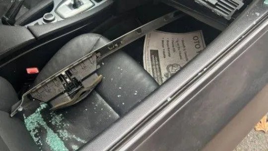 Gösterge paneli çalınan aracını tamirden çıkardı, bu seferde alkollü bir şahıs çarptı