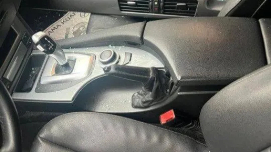 Gösterge paneli çalınan aracını tamirden çıkardı, bu seferde alkollü bir şahıs çarptı