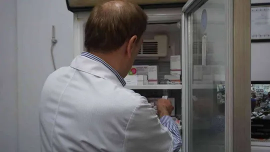 Grip aşısı eczanelerdeki yerini aldı