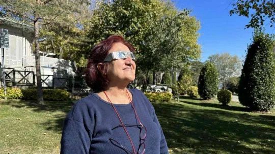 Güneş tutulmasını izlemek isteyenler Çamlıca Tepesi'ne koştu
