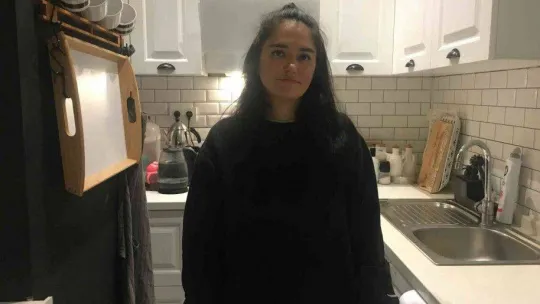 Güngören'de bir kadının pişmesi için ocağa koyduğu süt bomba gibi patladı