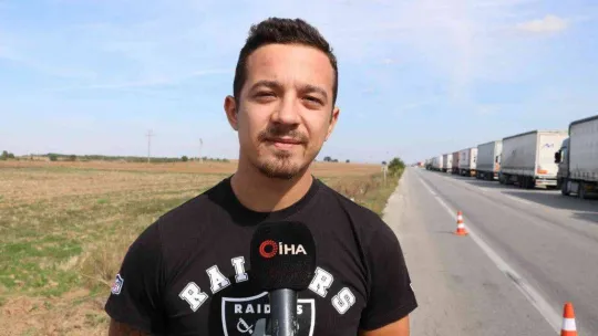 Günlerdir sınırda bekleyen tır şoförleri: 'İnsanlıktan çıktık, tuvaletimizi bile yapamıyoruz'