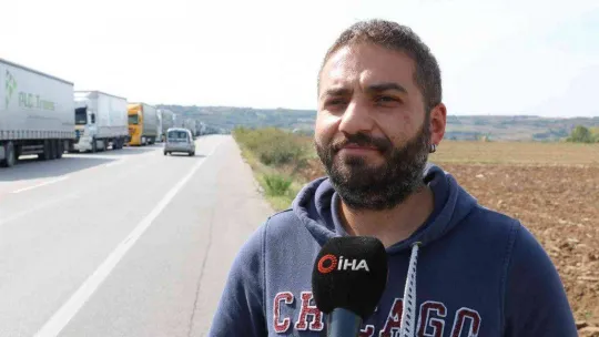 Günlerdir sınırda bekleyen tır şoförleri: 'İnsanlıktan çıktık, tuvaletimizi bile yapamıyoruz'