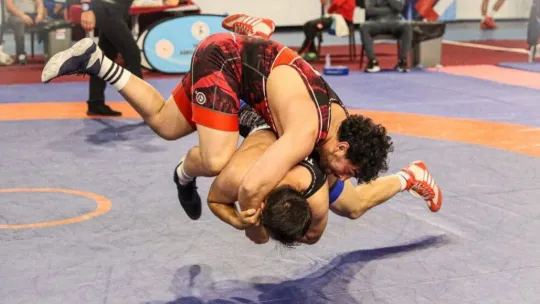 Güreş Süper Lig mücadelesi D-Smart'ta