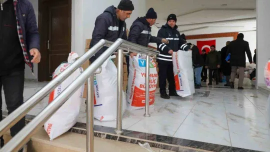 Gürpınar depremzedeler için tek yürek oldu