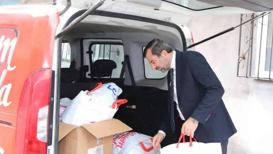 Gürsu Belediyesi'nin yardımları ihtiyaç sahiplerine ulaşıyor