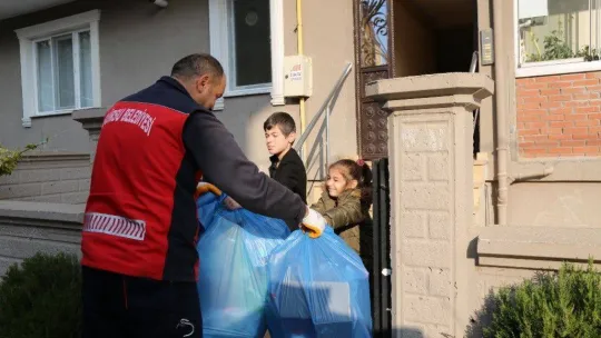 Gürsu'da atık getiren ekmek kazanıyor