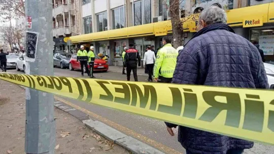 Güvenlik görevlisi 'İşe geç geldin' tartışmasında PTT şubesi şefini öldürdü