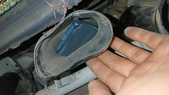 Habur Sınır Kapısı'nda binlerce kaçak cep telefon ele geçirildi