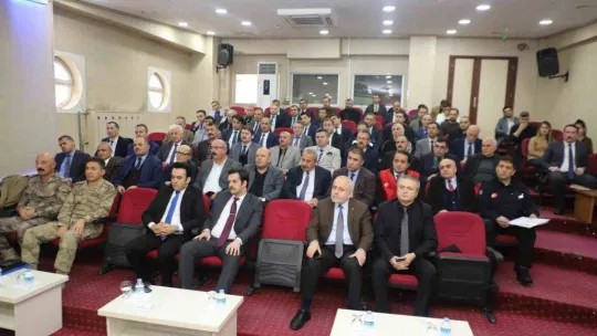 Hakkarili iş adamlarından deprem bölgesi için 3 milyon 700 bin TL destek