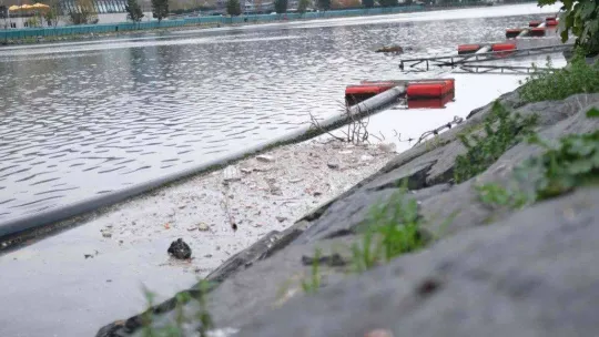 Haliç, yeniden karardı