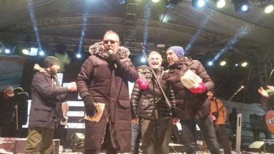 Haluk Levent'ten eksi 10 derecedeki konserinde yürekleri ısıtan davranış