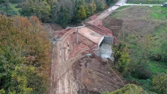 Hamam Deresi üzerinde 8 metrelik menfez, 500 metrelik yol yapılıyor