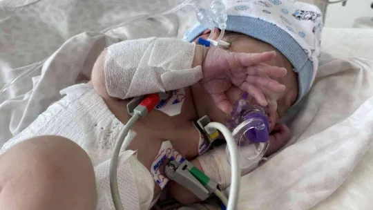 Hasta minik kalplere büyük dokunuşlar