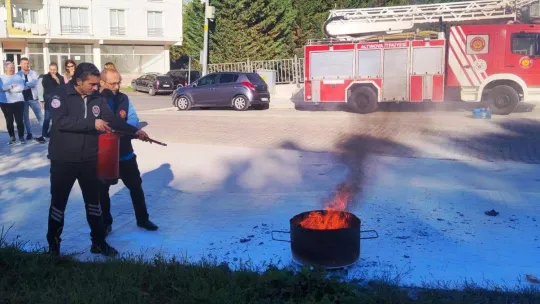 Hastane personeline yangın eğitimi