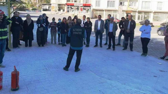 Hastane personeline yangın eğitimi