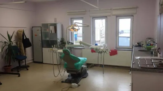 Hastanedeki yıpranan ve dökülen duvarlar boyatıldı