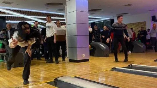 HasTavuk personeli bowlingte eğendi