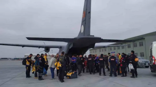 Hatay'da çalışmalara katılan 39 kişilik AFAD ve sağlık ekibi İstanbul'a döndü