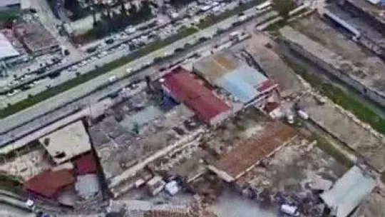 Hatay'da depremin ağır bilançosu havadan helikopterle görüntülendi
