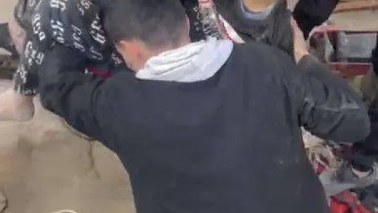 Hatay'da enkaz altındaki çocuk ve bir vatandaş 30 saat sonra kurtarıldı