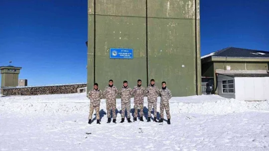 Hatice teyzeden Mehmetçiğe 150 bere ve boyunluk