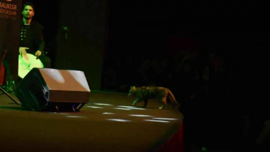 Hayati İnanç Balıkesirli gençlerle bir araya geldi