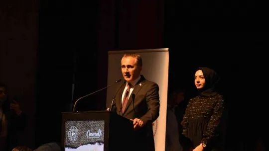 Hayati İnanç Balıkesirli gençlerle bir araya geldi