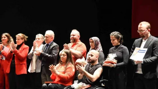 Hayatları ve başarılarıyla engelin olmadığını gösterdiler