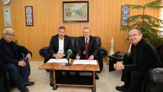 Hayırsever iş insanından BUÜ'ye önemli bağış