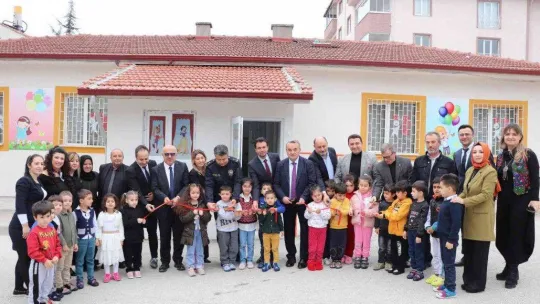 Hayırseverler minik öğrencileri mutlu etti