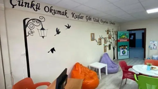 Hayırseverler okullara destek veriyor