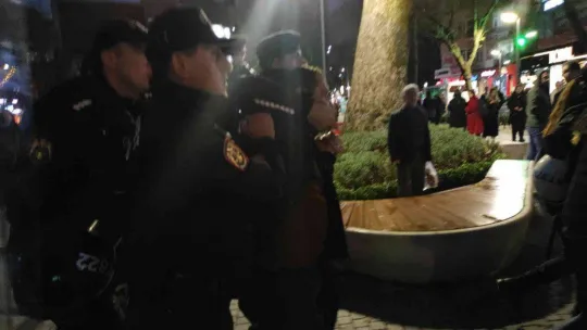 HDP'lilerin izinsiz eylemine polis müdahalesi