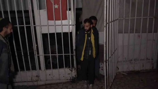 Hırsızlık zanlısı uyuya kalınca suçüstü yakalandı