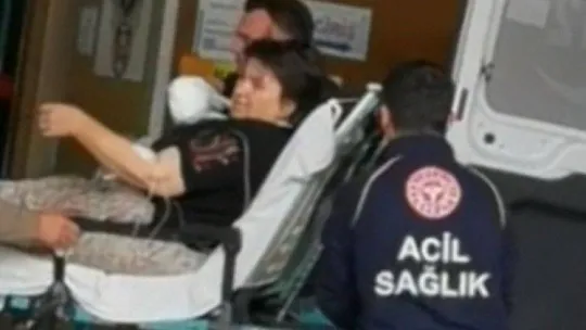 Hızarın üzerine düşen kadının kolu koptu