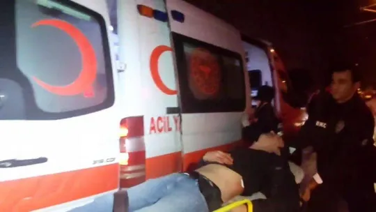 Husumetlileri tarafından tarafından iş yerinde bıçaklandı