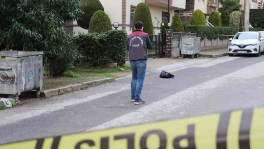 Husumetlisinin kardeşini silahla vuran avukata 10 yıl hapis