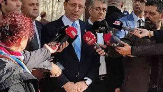 İBB Başkanı Ekrem İmamoğlu 'Beraat beklediğim ortamda erteleme kararı verilmiştir'